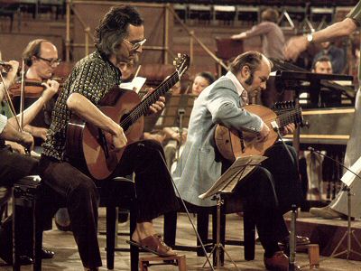 John Williams and Julian Bream practising